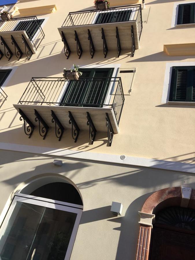 Ai Gradini Affittacamere Castellammare del Golfo Exterior photo